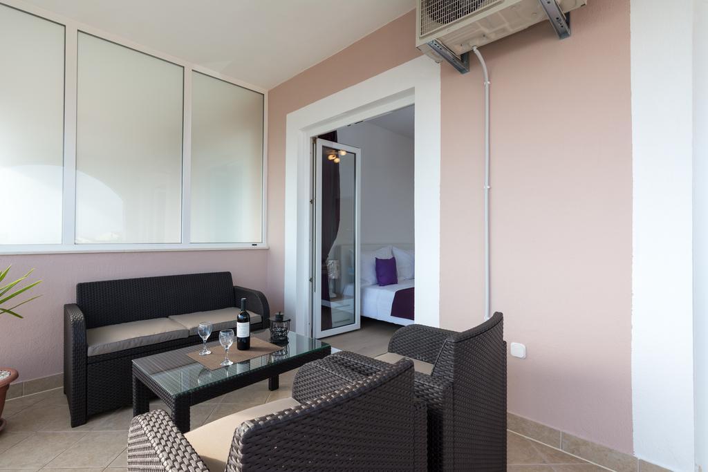 Apartments Blue Lagoon Trogir Buitenkant foto