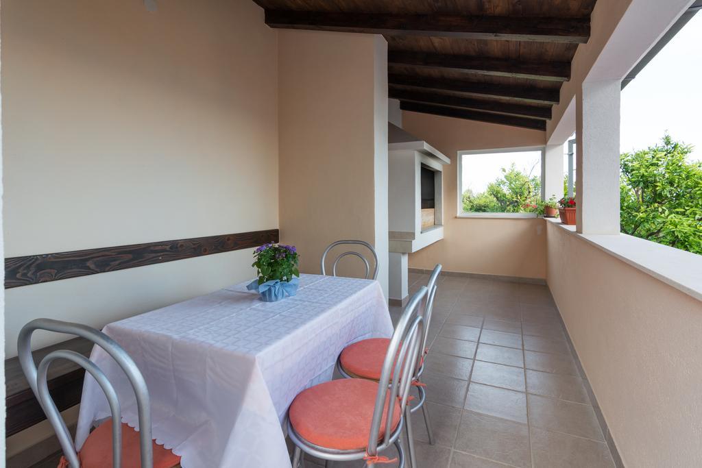 Apartments Blue Lagoon Trogir Buitenkant foto
