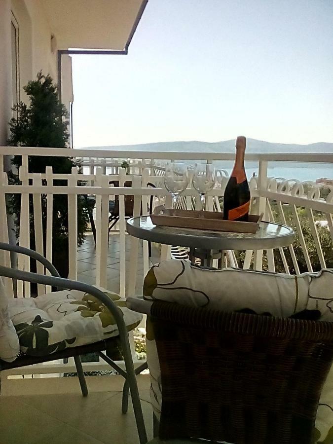 Apartments Blue Lagoon Trogir Buitenkant foto
