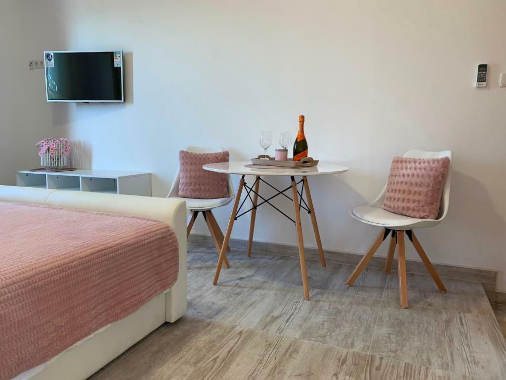 Apartments Blue Lagoon Trogir Buitenkant foto